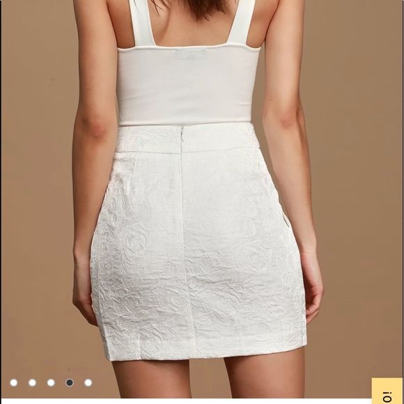 Lulu's White Textured Mini Skirt - Picture 5 of 13